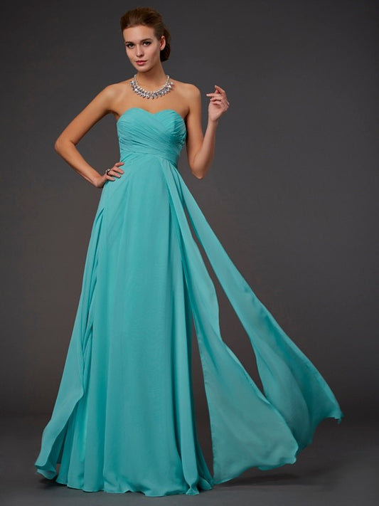 Vestido de noche de graduación de gasa largo con escote corazón, sin mangas, corte A/princesa y pliegues