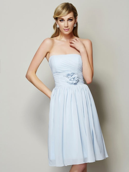 A-Line/Princess Strapless Sleeveless Hand-Made Flower Short Chiffon Bridesmaid Dresses Wedding Guest Dress