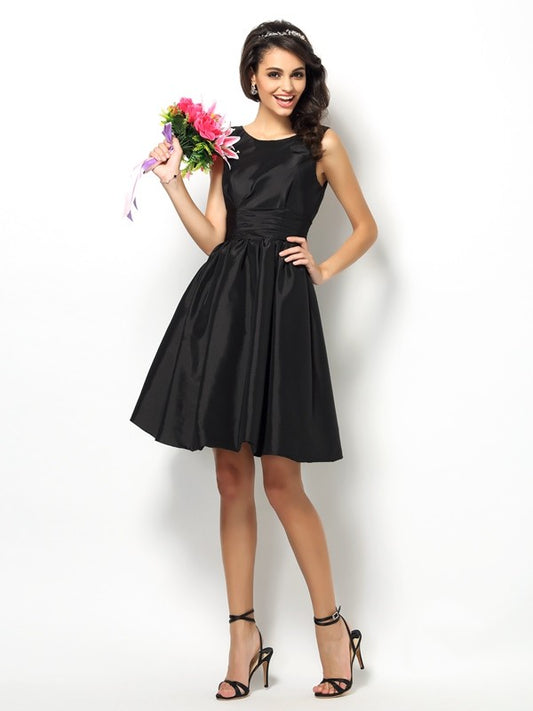 A-Line/Princess Bateau Pleats Sleeveless Short Taffeta Bridesmaid Dresses Wedding Guest Dress