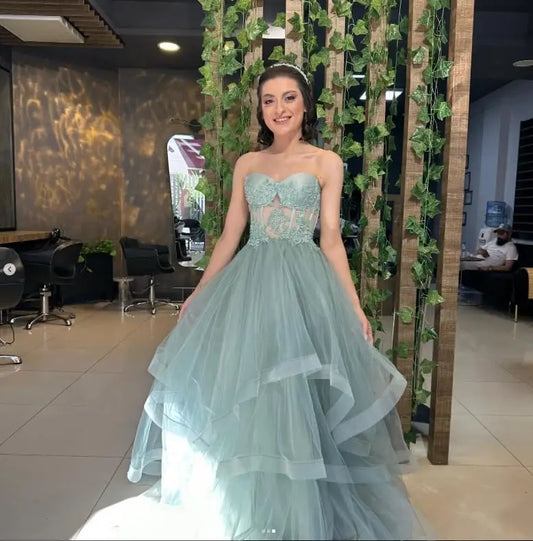 Vestidos de fiesta de tul hechos a medida para mujer 2025, vestidos de baile con tirantes finos y apliques de encaje en capas, vestidos de quinceañera, vestido de baile