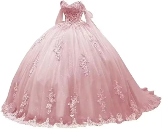 Schulterfreie Quinceanera-Kleider Puffy Tüll Ballkleider für Vestido de 15 años Spitzenapplikationen Ballkleid Ballkleider