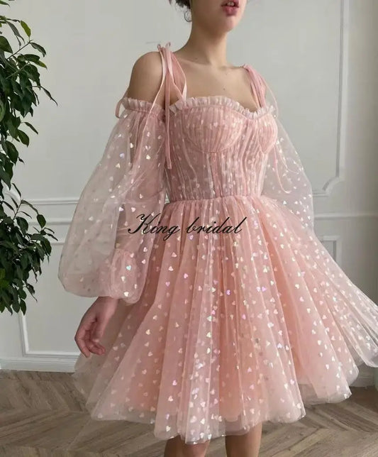 Bonitos vestidos cortos de tul con forma de corazón para adolescentes, con mangas abullonadas, tirantes finos y vestido formal para fiesta de noche y cóctel.