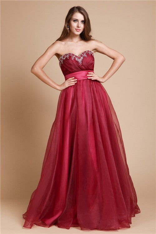 Vestido de noche de fiesta de organza largo sin mangas con escote corazón y corte princesa