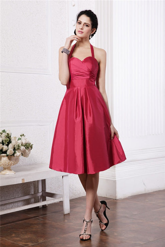 A-Linie/Princess-Linie Neckholder Ärmellos Falten Kurz Taft Brautjungfernkleider Homecoming Ballkleid