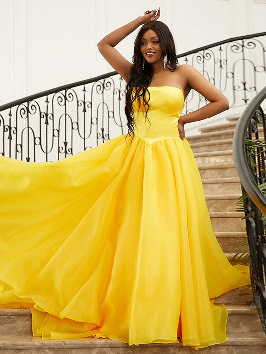 A-Linie/Princess-Linie Satin Rüschen Trägerlos Ärmellos Sweep/Pinsel zug Kleider Ball-/Abendkleid