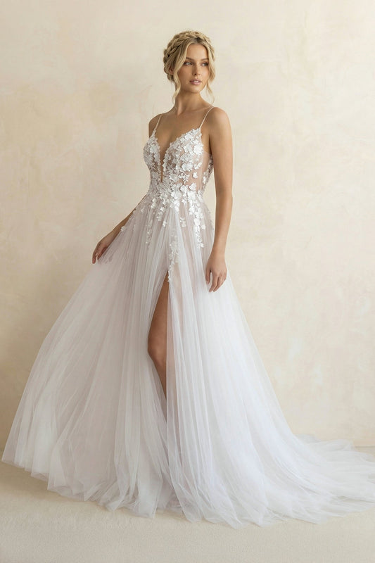 Spaghetti Straps V-Neck Lace Appliques A-line Tulle Rustic Wedding Dress
