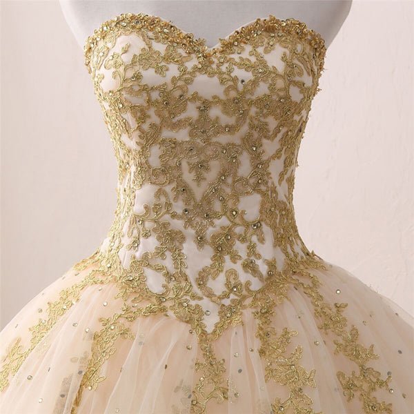 Quinceanera Dress Ivory Ball Gown Sweetheart Appliques Beading Prom Dresses