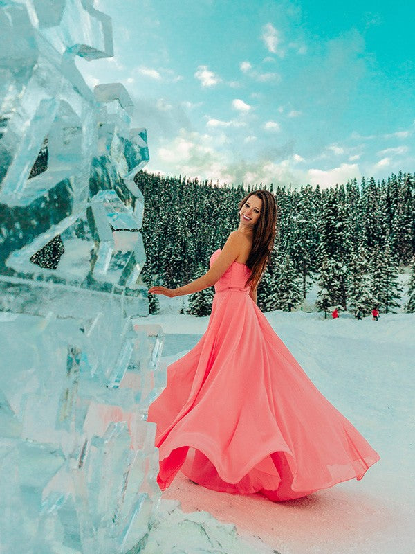 Vestido de noche de graduación de corte A/princesa de gasa sin mangas con escote en forma de corazón y pliegues hasta el suelo
