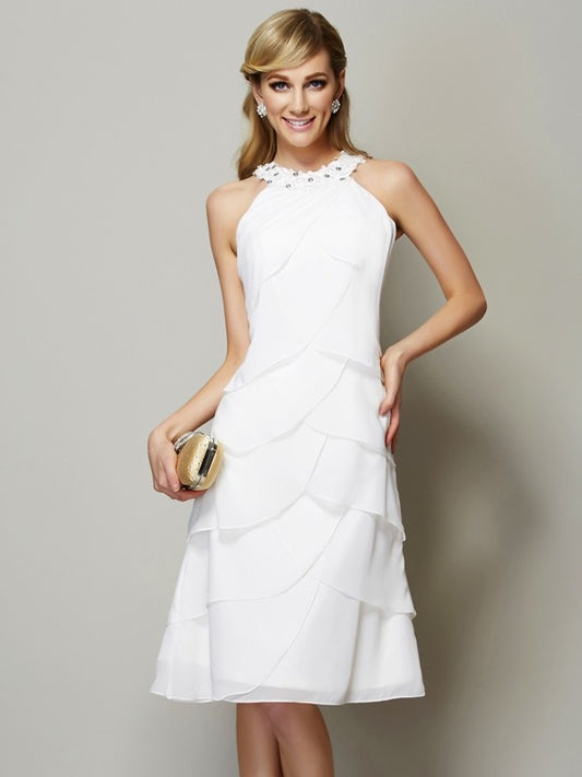 Vestido de dama de honor corto de gasa con escote barco, sin mangas y con cuentas, vestido de cóctel