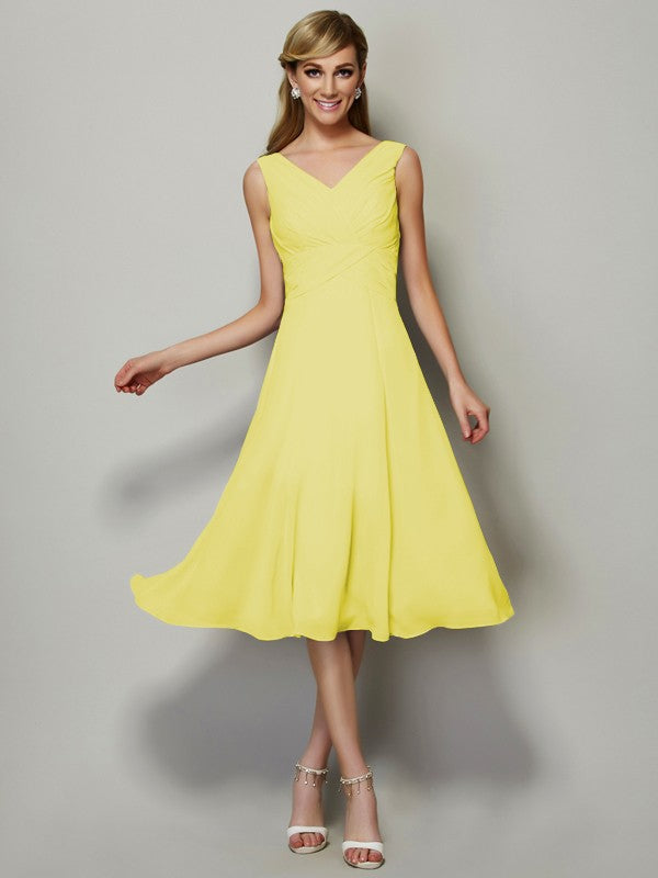 Vestido de dama de honor de gasa, corte A/princesa, escote en V, sin mangas, plisado, corto, para invitada de boda
