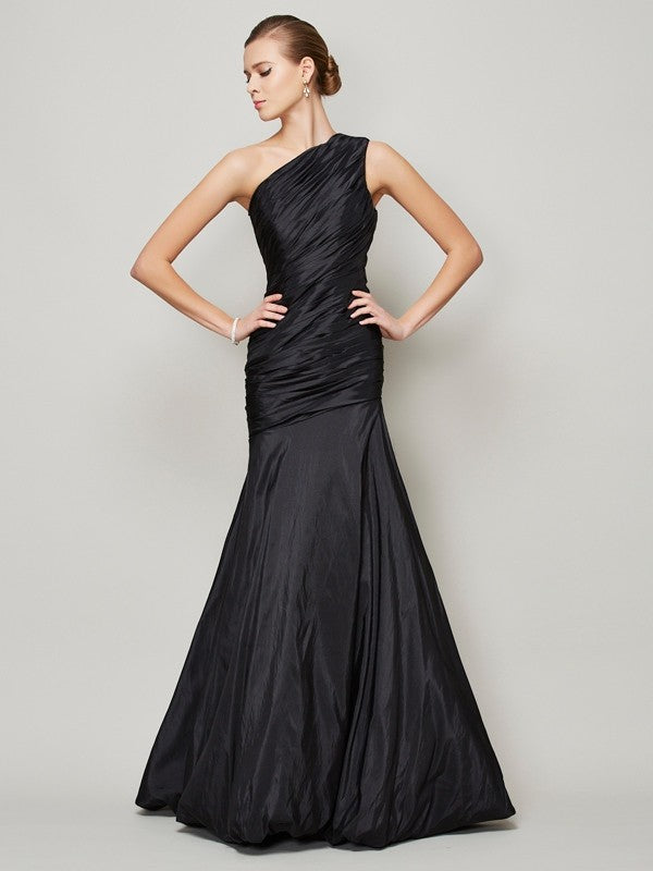 A-Line/Princess One-Shoulder Sleeveless Pleats Long Taffeta Bridesmaid Dresses Evening Dress