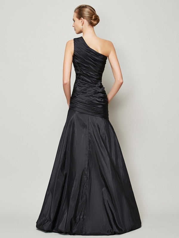 A-Line/Princess One-Shoulder Sleeveless Pleats Long Taffeta Bridesmaid Dresses Evening Dress