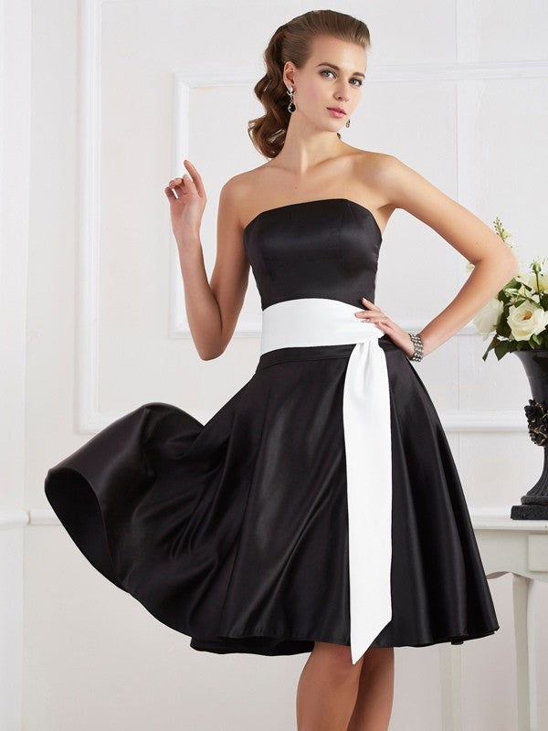 Vestido de dama de honor de satén corto, corte A/princesa, sin tirantes, sin mangas, con faja/cinturón, para invitada de boda y fiesta