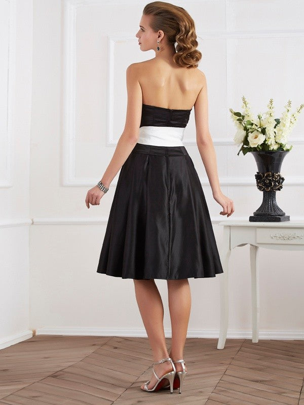 Vestido de dama de honor de satén corto, corte A/princesa, sin tirantes, sin mangas, con faja/cinturón, para invitada de boda y fiesta