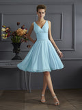 Vestido de dama de honor de gasa, corte A/princesa, escote en V, sin mangas, plisado, corto, para invitada de boda