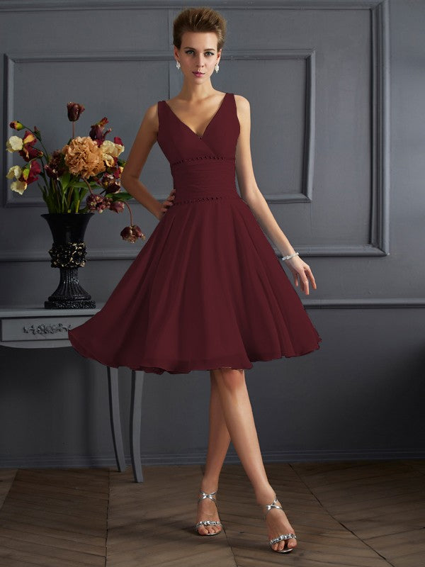 Vestido de dama de honor de gasa, corte A/princesa, escote en V, sin mangas, plisado, corto, para invitada de boda
