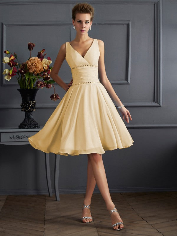 Vestido de dama de honor de gasa, corte A/princesa, escote en V, sin mangas, plisado, corto, para invitada de boda