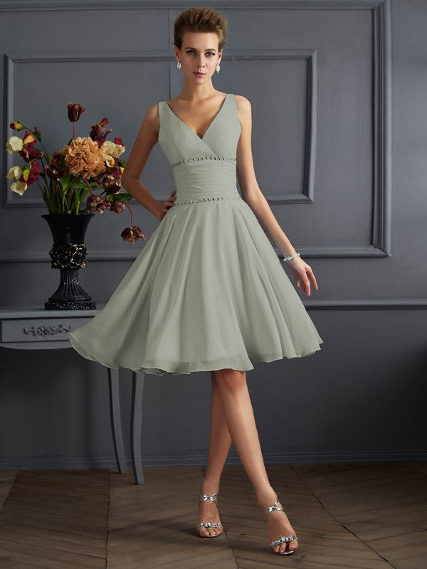 Vestido de dama de honor de gasa, corte A/princesa, escote en V, sin mangas, plisado, corto, para invitada de boda
