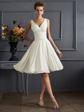 Vestido de dama de honor de gasa, corte A/princesa, escote en V, sin mangas, plisado, corto, para invitada de boda