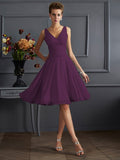 Vestido de dama de honor de gasa, corte A/princesa, escote en V, sin mangas, plisado, corto, para invitada de boda