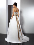 Vestidos de novia largos de satén sin mangas con corte A/princesa, escote corazón y flores hechas a mano
