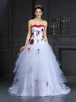 Ball Gown Strapless Hand-Made Flower Sleeveless Long Tulle Wedding Dresses Bridal Gowns