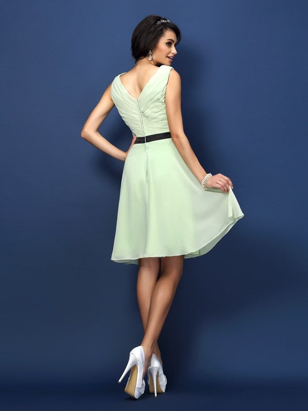A-Line/Princess Bateau Pleats Sleeveless Short Chiffon Bridesmaid Dresses Wedding Guest Dress