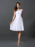 A-Line/Princess Scoop Sleeveless Short Lace Bridesmaid Dresses Homecoming Prom Dress