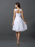 A-Line/Princess Scoop Sleeveless Short Lace Bridesmaid Dresses Homecoming Prom Dress