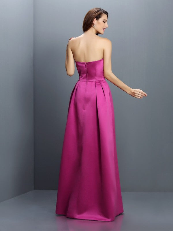 Sheath/Column Strapless Sleeveless Long Satin Bridesmaid Dresses Evening Prom Dress Gowns