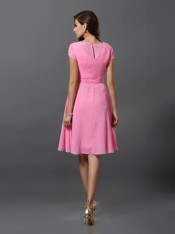 A-Linie/Princess-Linie U-Ausschnitt Schärpe/Band/Gürtel Kurze Ärmel Kurz Chiffon Brautjungfernkleider Homecoming-Kleid