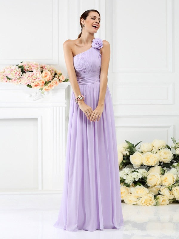 Vestido de dama de honor largo de gasa sin mangas con un hombro plisado y flores hechas a mano, corte A/princesa, para invitada de boda