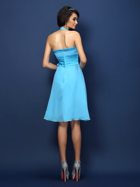 Vestido de dama de honor corto de gasa sin mangas con cuello halter y lazo, corte tubo/columna, para fiesta de bienvenida