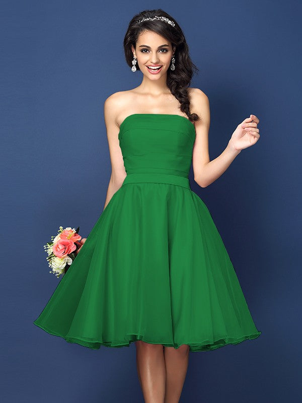 A-Line/Princess Strapless Pleats Sleeveless Short Satin Bridesmaid Dresses Homecoming Prom Dress