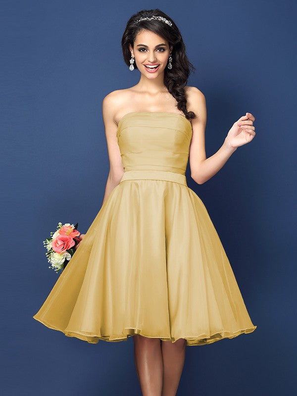 A-Line/Princess Strapless Pleats Sleeveless Short Satin Bridesmaid Dresses Homecoming Prom Dress