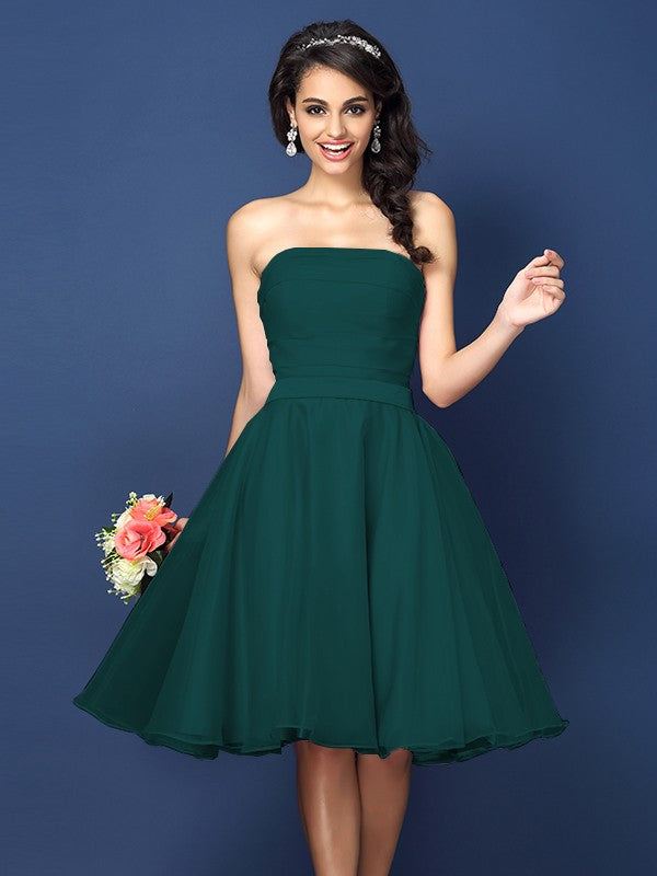 A-Line/Princess Strapless Pleats Sleeveless Short Satin Bridesmaid Dresses Homecoming Prom Dress