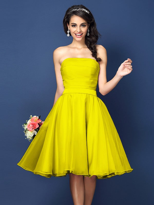 A-Line/Princess Strapless Pleats Sleeveless Short Satin Bridesmaid Dresses Homecoming Prom Dress