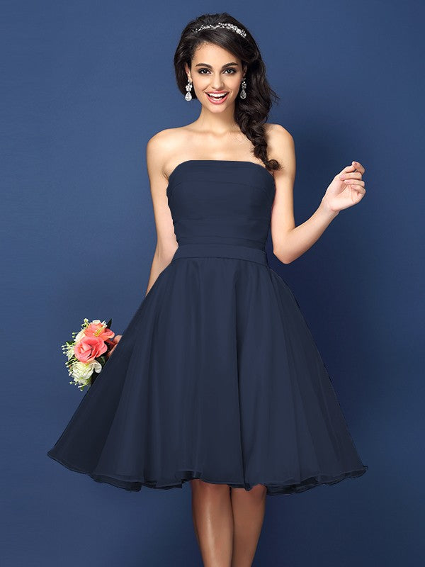 A-Line/Princess Strapless Pleats Sleeveless Short Satin Bridesmaid Dresses Homecoming Prom Dress