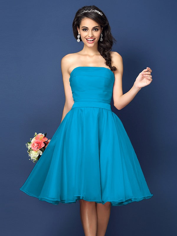 A-Line/Princess Strapless Pleats Sleeveless Short Satin Bridesmaid Dresses Homecoming Prom Dress