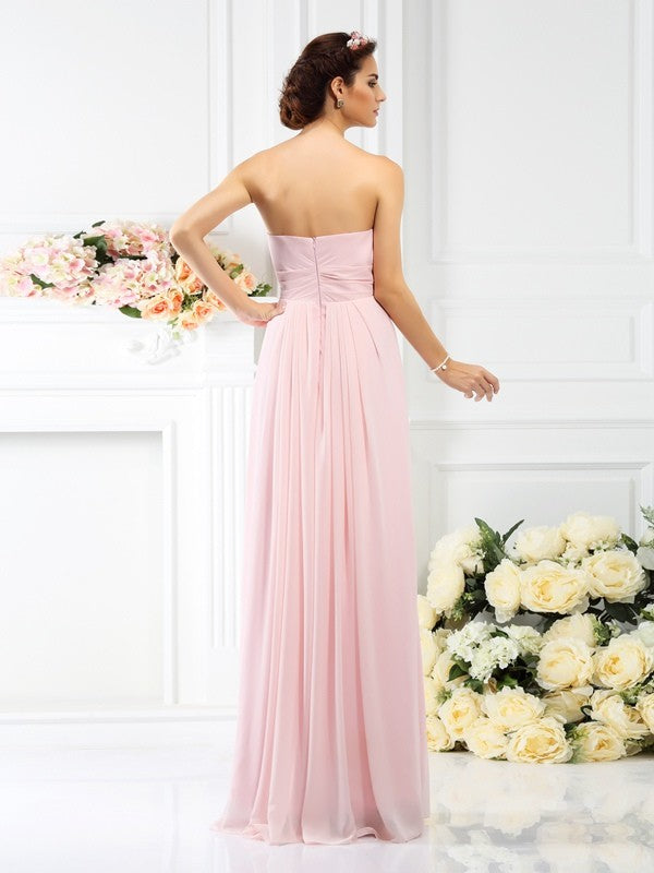 Vestido de dama de honor largo de gasa, corte princesa, sin tirantes, con flores hechas a mano, sin mangas