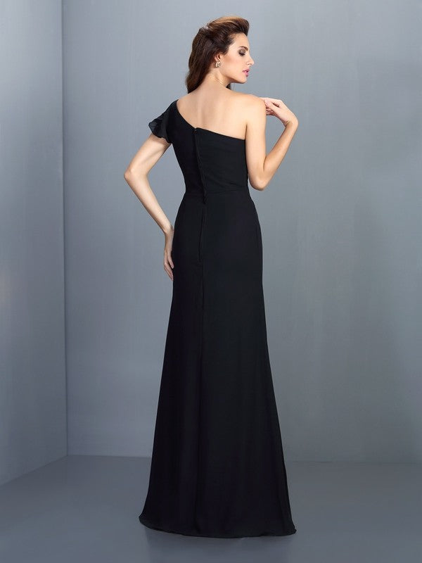 Vestido de dama de honor largo de gasa, sin mangas, con pliegues y un solo hombro, corte tubo/columna, vestido de noche