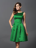 Vestidos de dama de honor cortos de satén con corte A/princesa y escote redondo sin mangas