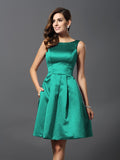 Vestidos de dama de honor cortos de satén con corte A/princesa y escote redondo sin mangas