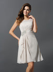 Vestido de dama de honor corto de gasa sin mangas con escote redondo y cuentas, corte A/princesa, para invitada de boda