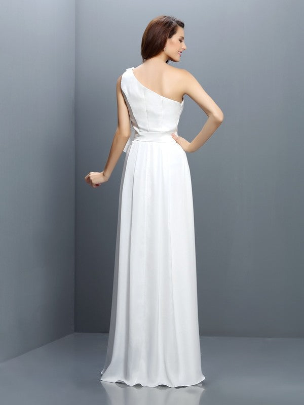 Vestido de dama de honor largo de gasa sin mangas con volantes y un hombro corte A/princesa para fiesta de noche