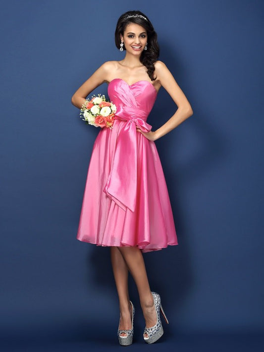A-Linie/Princess-Linie Herzausschnitt Schleife Ärmellos Kurz Taft Brautjungfernkleider Homecoming Ballkleid