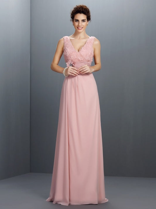 Vestido de noche largo de gasa con escote en V, corte A/princesa, sin mangas, con cuentas y flores hechas a mano