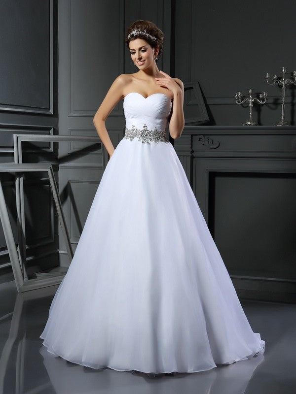 Ballkleid Herzausschnitt Perlen Ärmellos Lange Satin Brautkleider Brautkleider