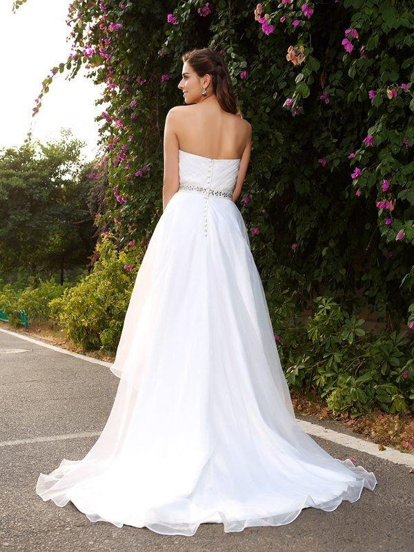 A-Linie/Princess-Linie Herzausschnitt Perlenstickerei Ärmellos High Low Organza Brautkleider