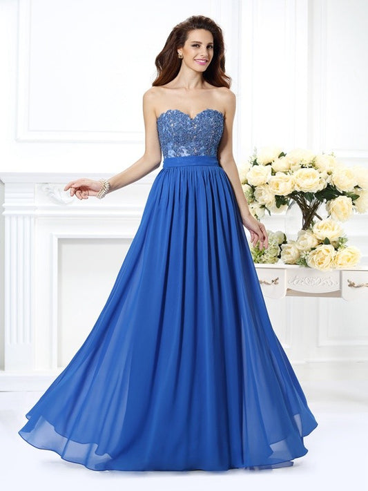 Vestido de noche de graduación de gasa largo sin mangas con apliques de corazón y corte A/princesa
